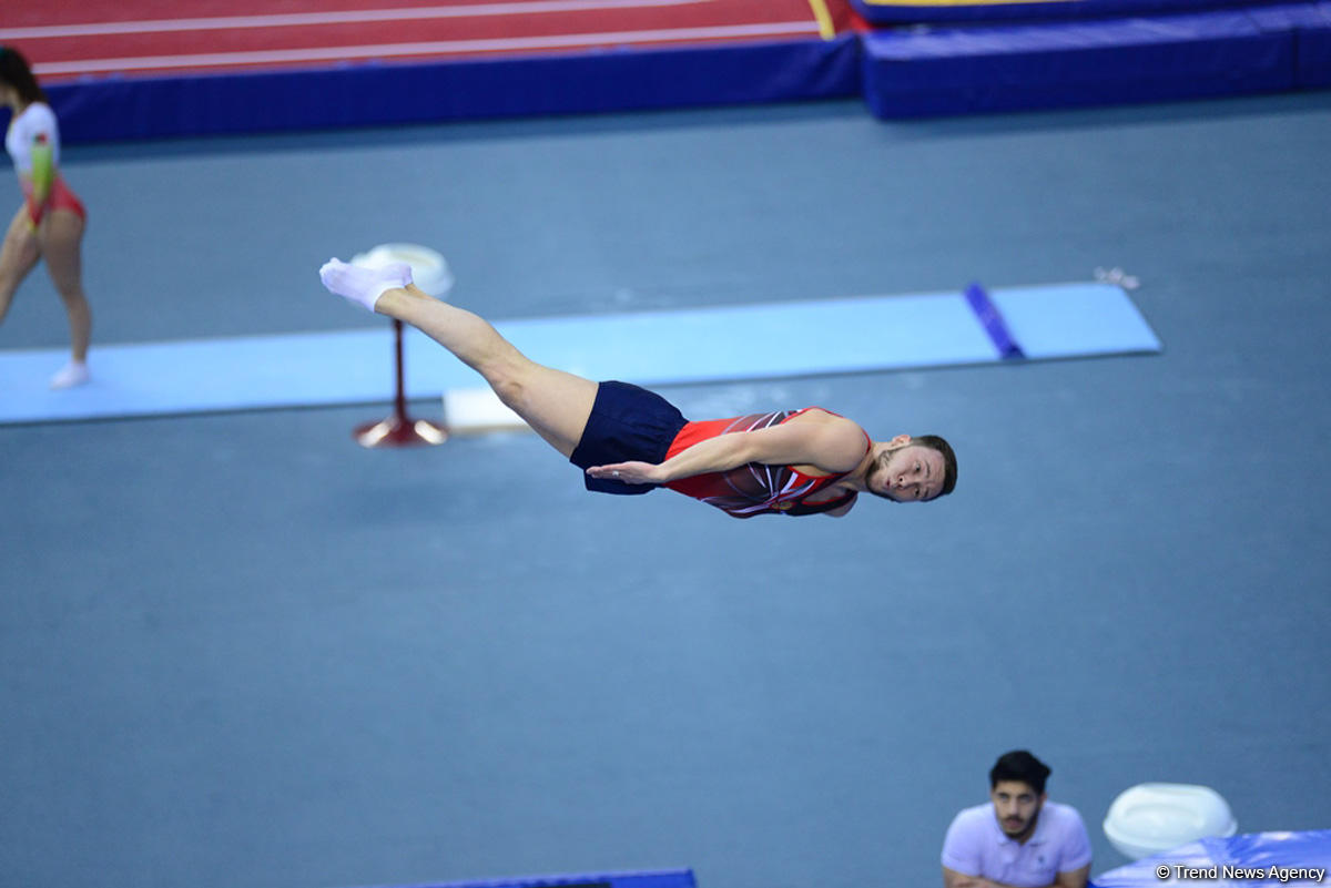 Bakıda batut gimnastikası və tamblinq üzrə Avropa çempionatında əsrarəngiz çıxışların FOTOLARI