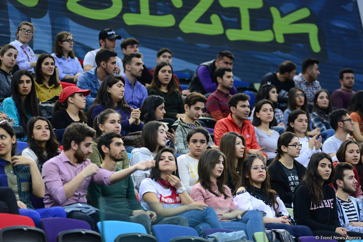 Bakıda batut gimnastikası, ikili mini-batut və tamblinq üzrə Avropa çempionatı davam edir (FOTO)