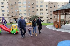 Leyla Əliyeva “Bizim həyət” layihəsi çərçivəsində abadlaşdırılan növbəti həyətin açılışında iştirak edib (FOTO)