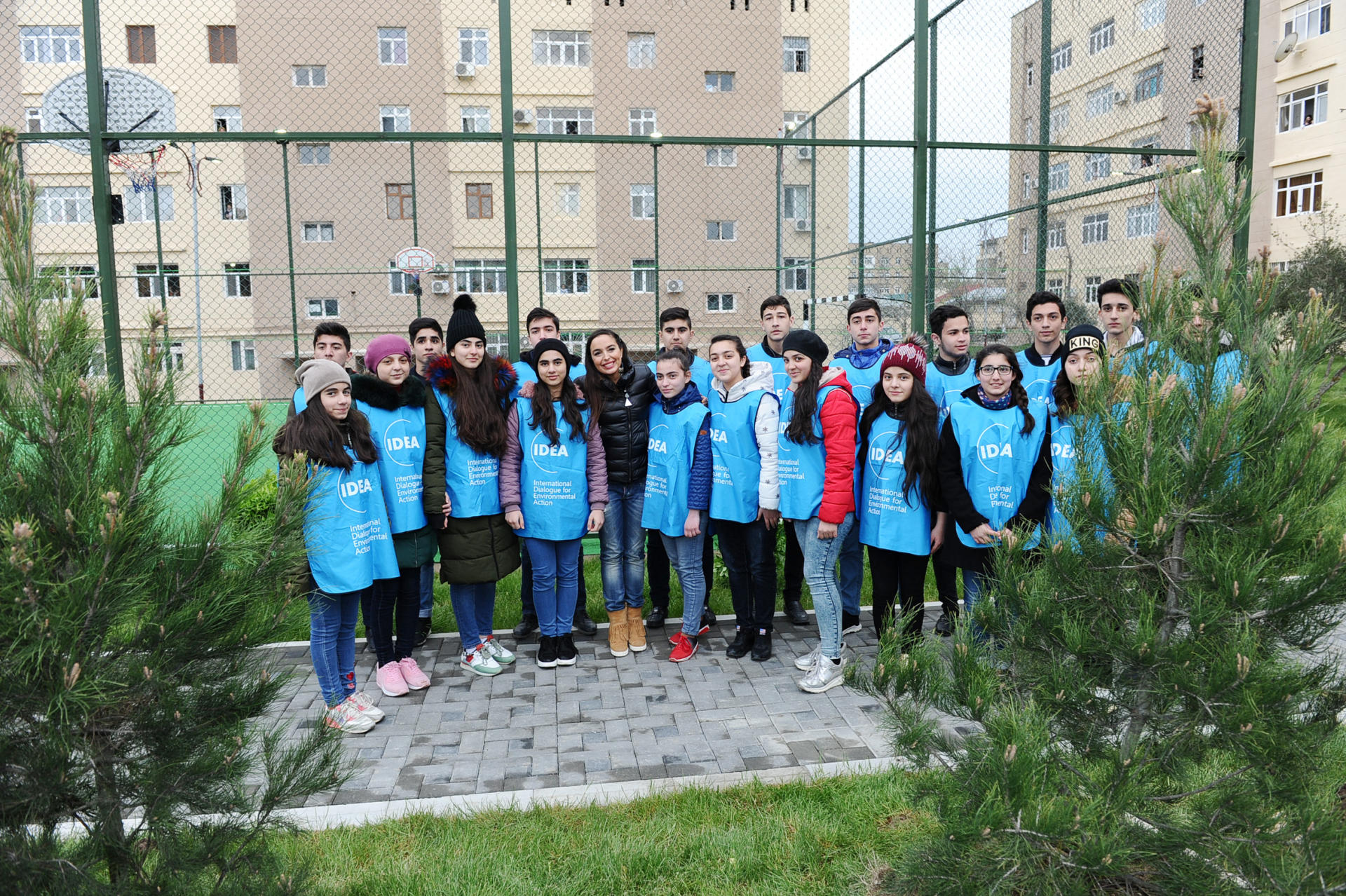 Leyla Əliyeva “Bizim həyət” layihəsi çərçivəsində abadlaşdırılan növbəti həyətin açılışında iştirak edib (FOTO)
