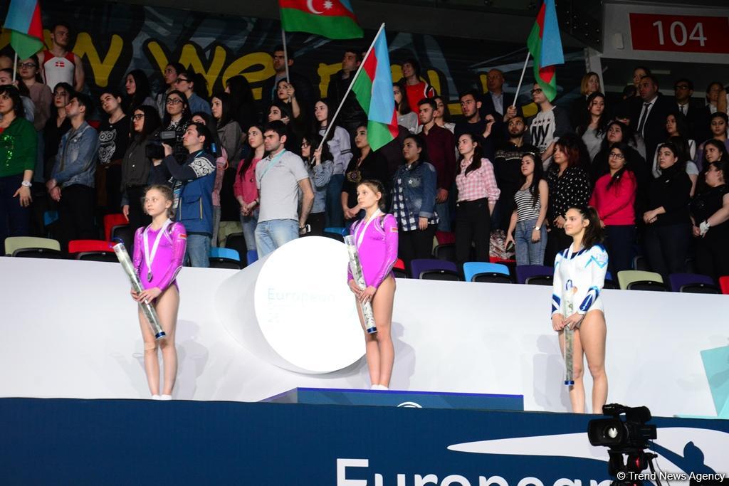 Batut gimnastikası üzrə Avropa çempionatının növbəti qalibləri mükafatlandırılıb (FOTO)