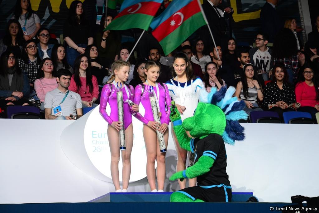 Batut gimnastikası üzrə Avropa çempionatının növbəti qalibləri mükafatlandırılıb (FOTO)