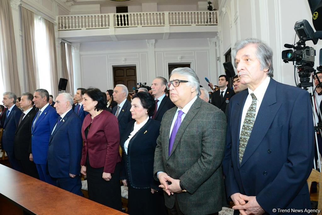 Konstitusiya Məhkəməsi Plenumu prezident seçkilərinin nəticələrini təsdiqlədi, İlham Əliyev Azərbaycan Prezidenti elan edildi (FOTO) (YENİLƏNİB-4)