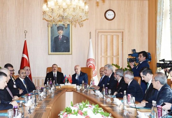 Prezident İlham Əliyev Türkiyə Böyük Millət Məclisinin sədri ilə görüşüb (YENİLƏNİB) (FOTO)
