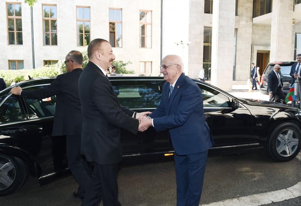 Prezident İlham Əliyev Türkiyə Böyük Millət Məclisinin sədri ilə görüşüb (YENİLƏNİB) (FOTO)