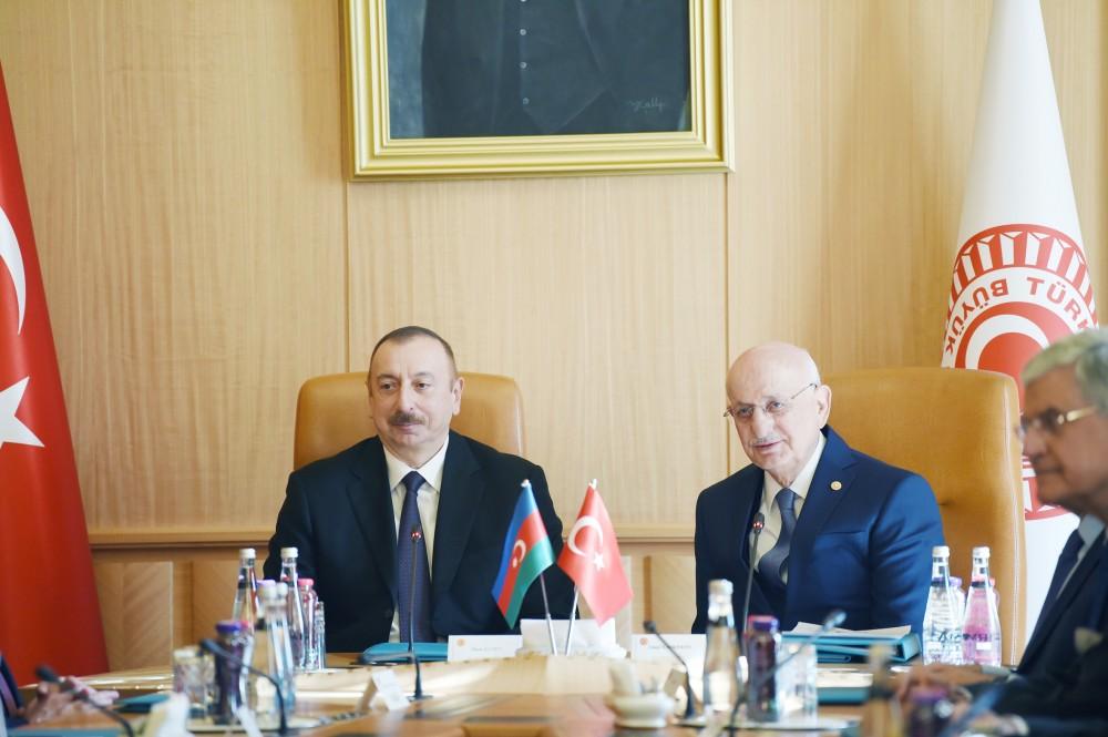 Prezident İlham Əliyev Türkiyə Böyük Millət Məclisinin sədri ilə görüşüb (YENİLƏNİB) (FOTO)
