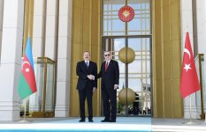 Prezident İlham Əliyevin Ankarada rəsmi qarşılanma mərasimi olub (FOTO)