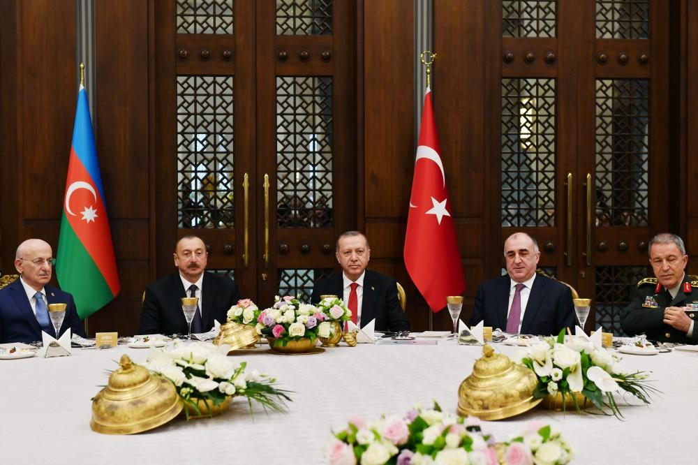 Rəcəb Tayyib Ərdoğanın adından Prezident İlham Əliyevin şərəfinə rəsmi nahar verilib (FOTO)