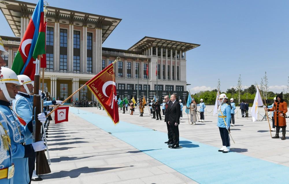 Prezident İlham Əliyevin Ankarada rəsmi qarşılanma mərasimi olub (FOTO)