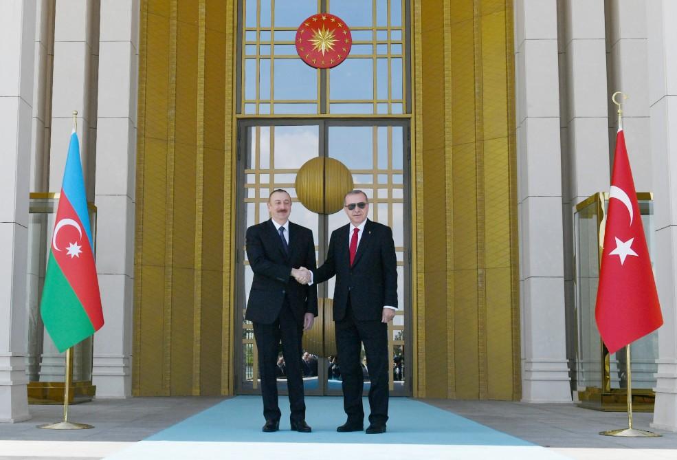 Prezident İlham Əliyevin Ankarada rəsmi qarşılanma mərasimi olub (FOTO)