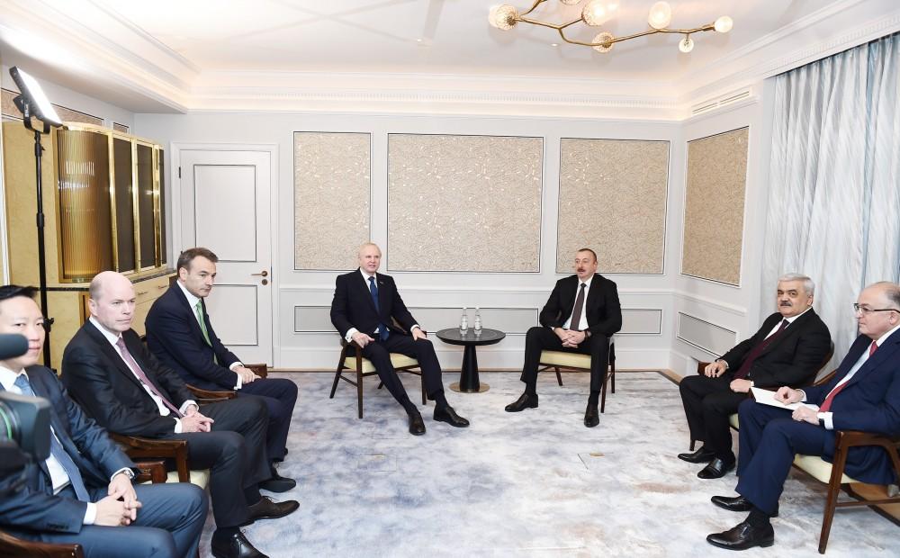 Prezident İlham Əliyevin Böyük Britaniyaya səfəri başlayıb (FOTO)