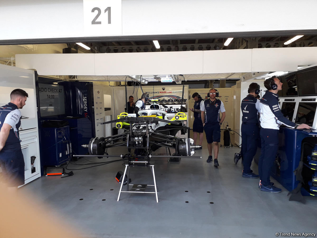 Bakıda Formula 1 bolidlərinin son hazırlıqları (FOTO)