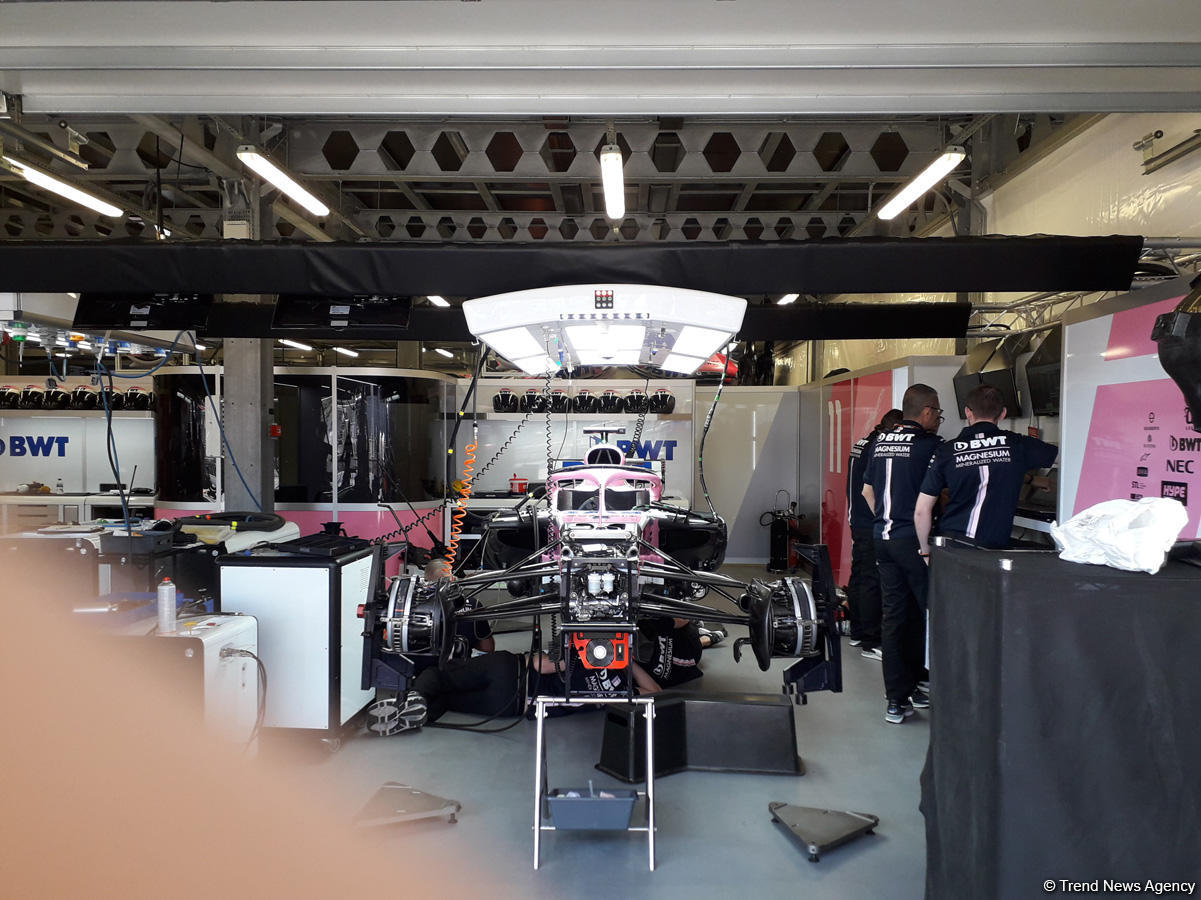Bakıda Formula 1 bolidlərinin son hazırlıqları (FOTO)