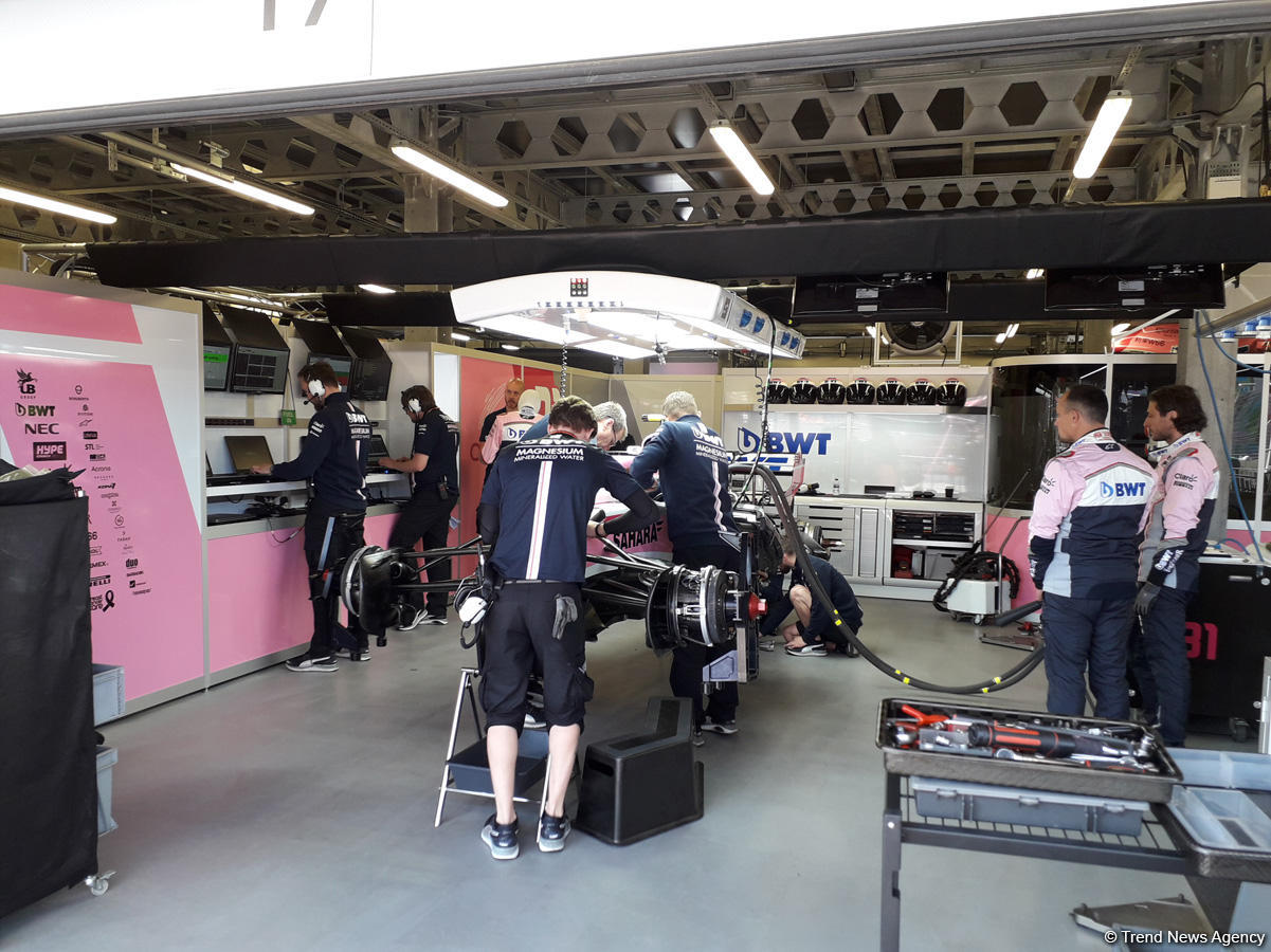 Bakıda Formula 1 bolidlərinin son hazırlıqları (FOTO)