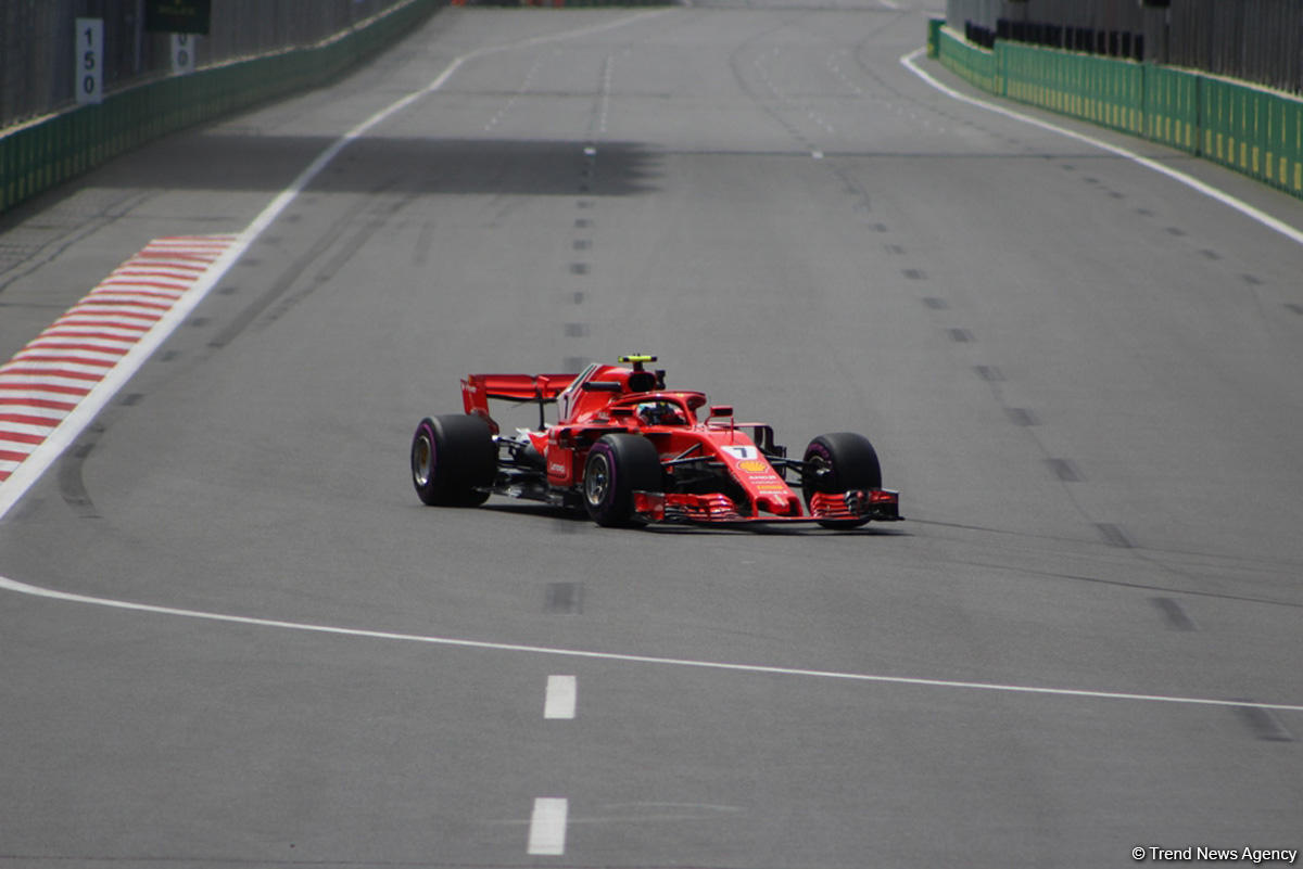 Bakıda Formula 1 yarışları başladı (FOTO)