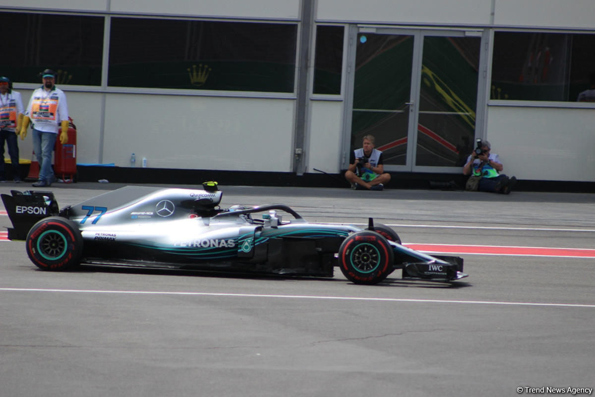 Bakıda Formula 1 yarışları başladı (FOTO)