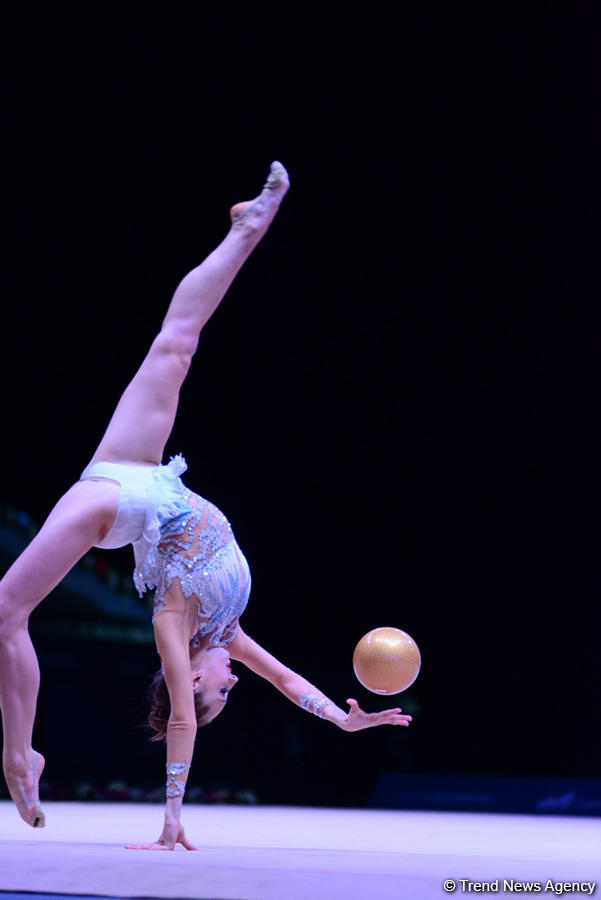 Bakıda bədii gimnastika üzrə Dünya Kubokuna start verildi (FOTO)