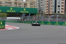Bakıda Formula 1 pilotlarının sərbəst yürüşü başa çatdı (YENİLƏNİB) (FOTO)