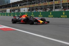Bakıda Formula 1 pilotlarının sərbəst yürüşü başa çatdı (YENİLƏNİB) (FOTO)