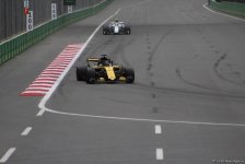 Bakıda Formula 1 pilotlarının sərbəst yürüşü başa çatdı (YENİLƏNİB) (FOTO)