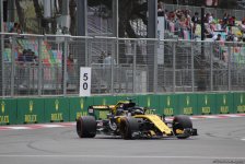 Bakıda Formula 1 pilotlarının sərbəst yürüşü başa çatdı (YENİLƏNİB) (FOTO)