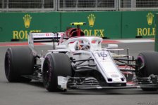 Bakıda Formula 1 pilotlarının sərbəst yürüşü başa çatdı (YENİLƏNİB) (FOTO)
