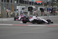 Bakıda Formula 1 pilotlarının sərbəst yürüşü başa çatdı (YENİLƏNİB) (FOTO)