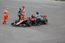 Bakıda Formula 2-nin birinci əsas yarışı başa çatıb (FOTO)