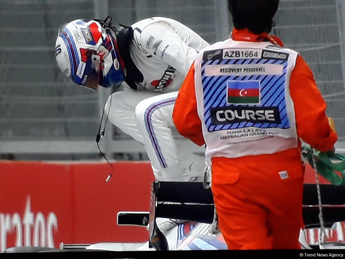 Formula 1-də rusiyalı pilot qəza törətdi (FOTO)