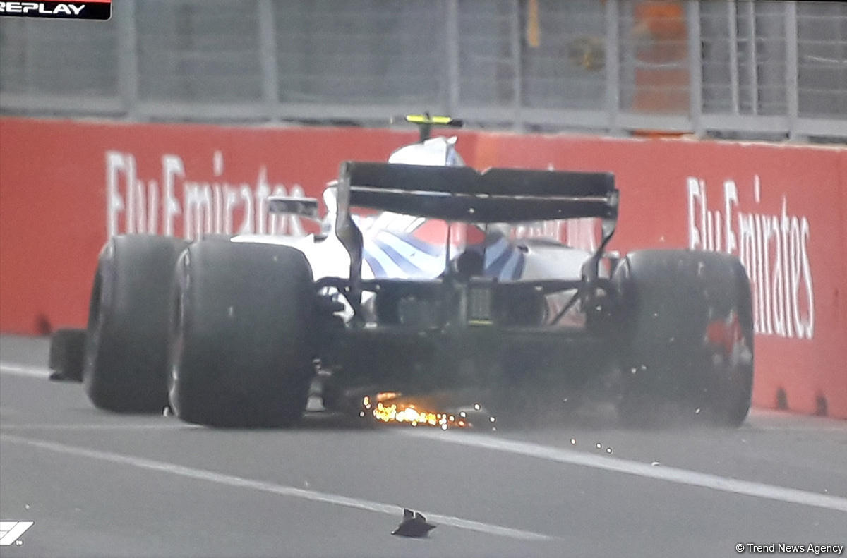 Formula 1-də rusiyalı pilot qəza törətdi (FOTO)