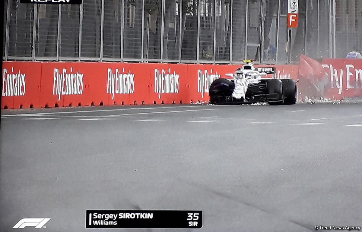 Formula 1-də rusiyalı pilot qəza törətdi (FOTO)