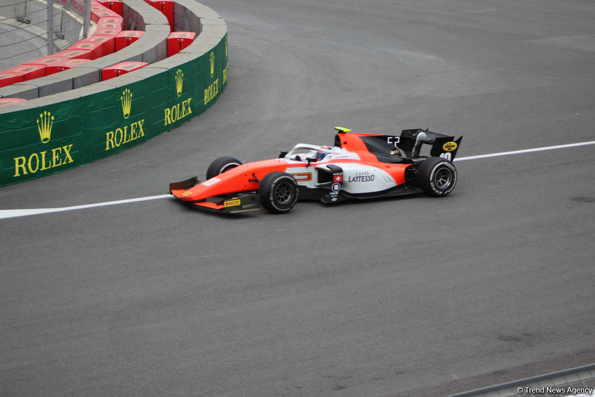 Bakıda Formula 2-nin birinci əsas yarışı başa çatıb (FOTO)