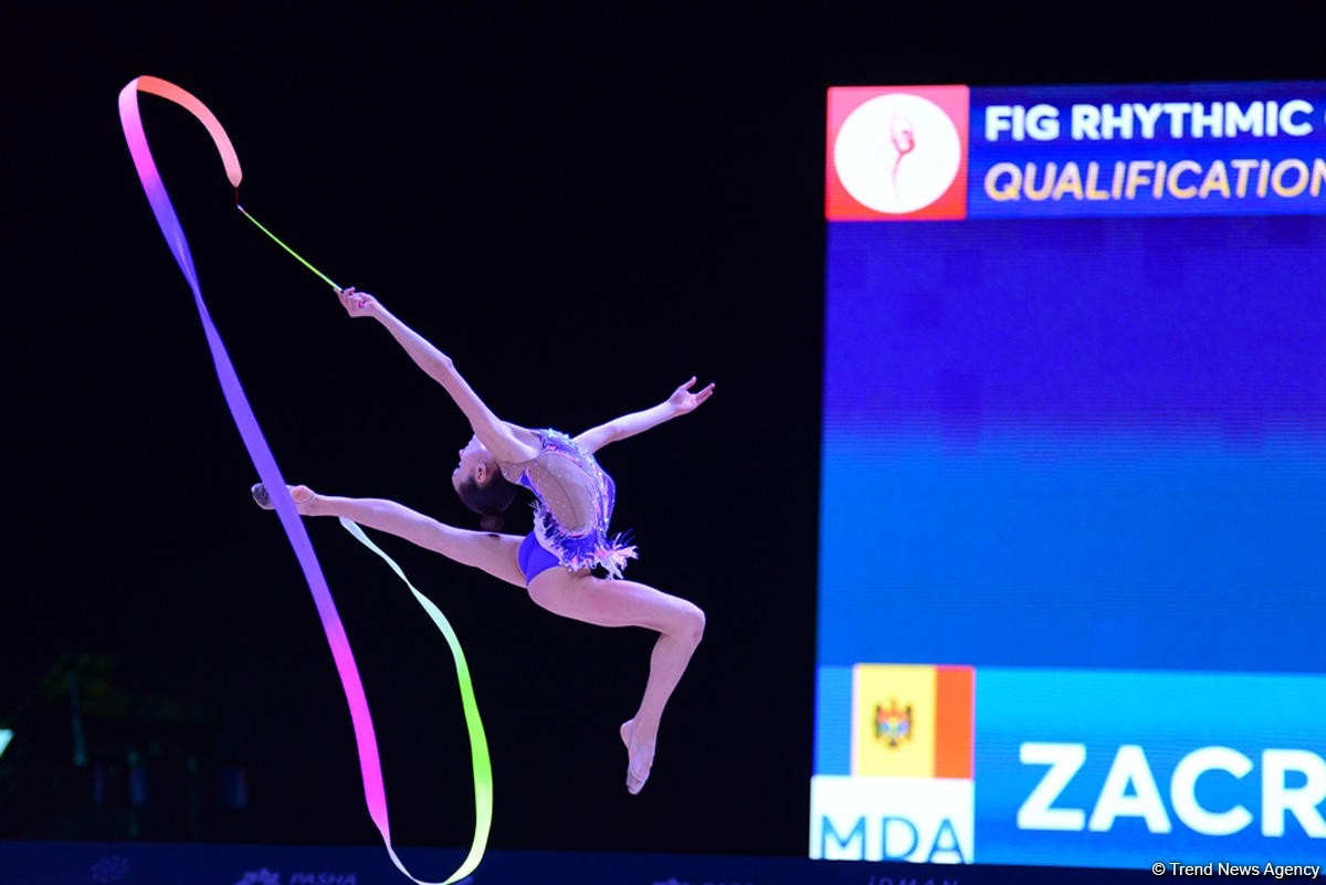 Bakıda bədii gimnastika üzrə Dünya Kubokunda ikinci yarış günü başladı (FOTO)