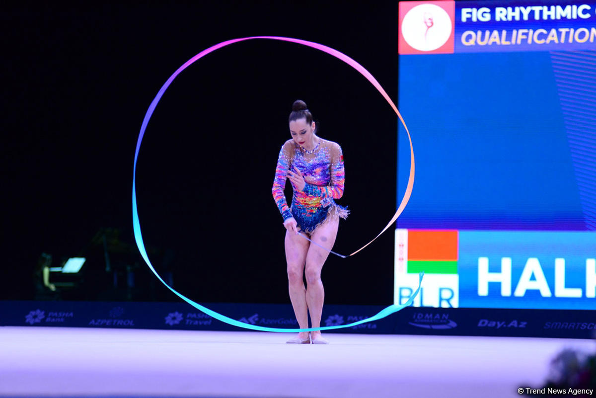 Bədii gimnastika üzrə Dünya Kubokunda gürzlər və lentlə hərəkətlərdə finalçılar müəyyənləşib