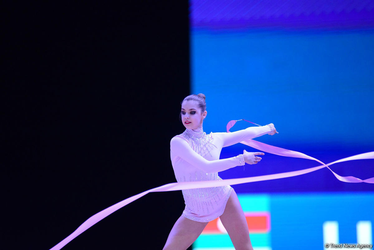 Bakıda bədii gimnastika üzrə Dünya Kubokunda ikinci yarış günü başladı (FOTO)