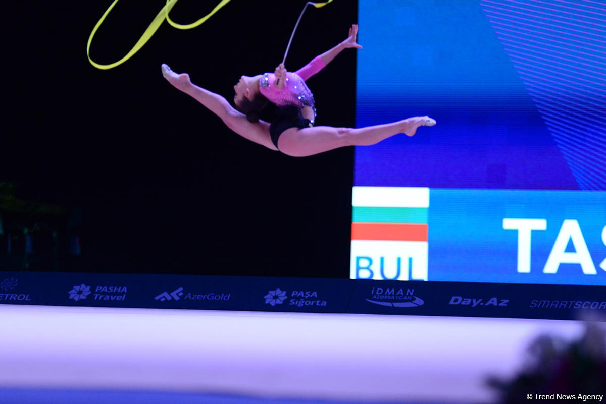 Bakıda bədii gimnastika üzrə Dünya Kubokunda ikinci yarış günü başladı (FOTO)