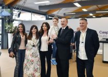 Prezident İlham Əliyev və birinci xanım Mehriban Əliyeva Formula 1 Azərbaycan Qran-Prisinin əsas yarışına baxıblar (YENİLƏNİB) (FOTO)