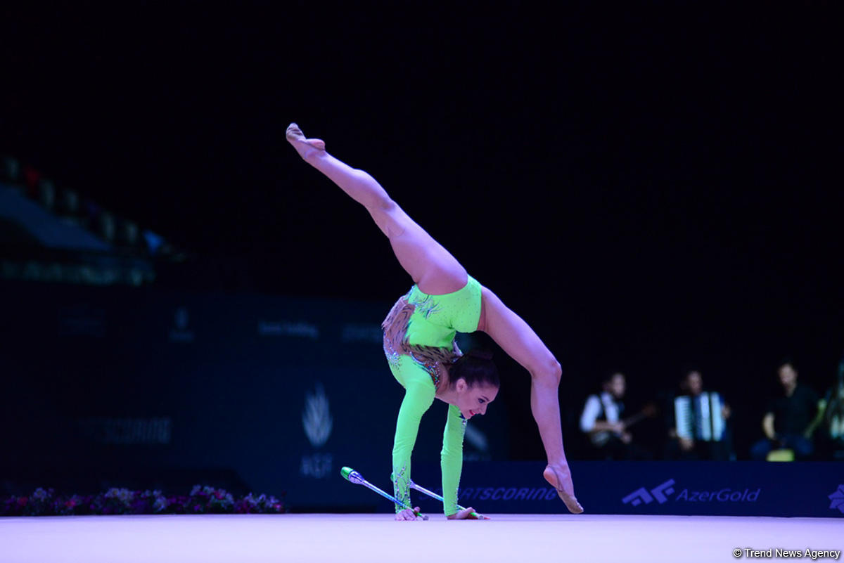 Bakıda bədii gimnastika üzrə Dünya Kubokunun üçüncü yarış günündə ən gözəl məqamlar (FOTO)