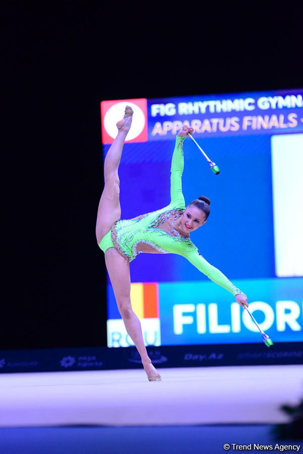 Bakıda bədii gimnastika üzrə Dünya Kubokunun üçüncü yarış günündə ən gözəl məqamlar (FOTO)