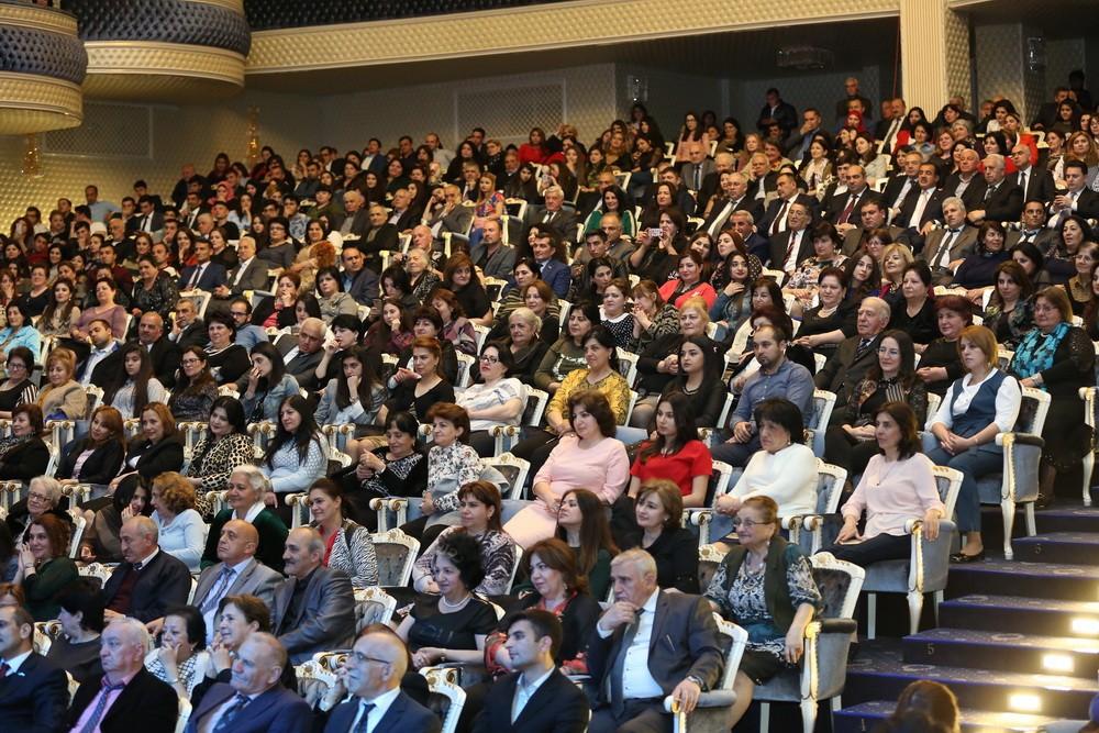 Gəncədə Zərifə Əliyevanın xatirəsinə həsr edilmiş “Zəriflik” Beynəlxalq Musiqi Festivalının açılışı olub (FOTO)
