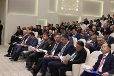 Türkmənbaşı limanı dənizə çıxışı olmayan region ölkələrinə yeni imkanlar açır (FOTO)