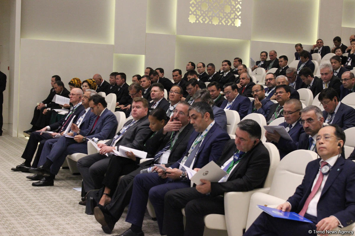 Türkmənbaşı limanı dənizə çıxışı olmayan region ölkələrinə yeni imkanlar açır (FOTO)