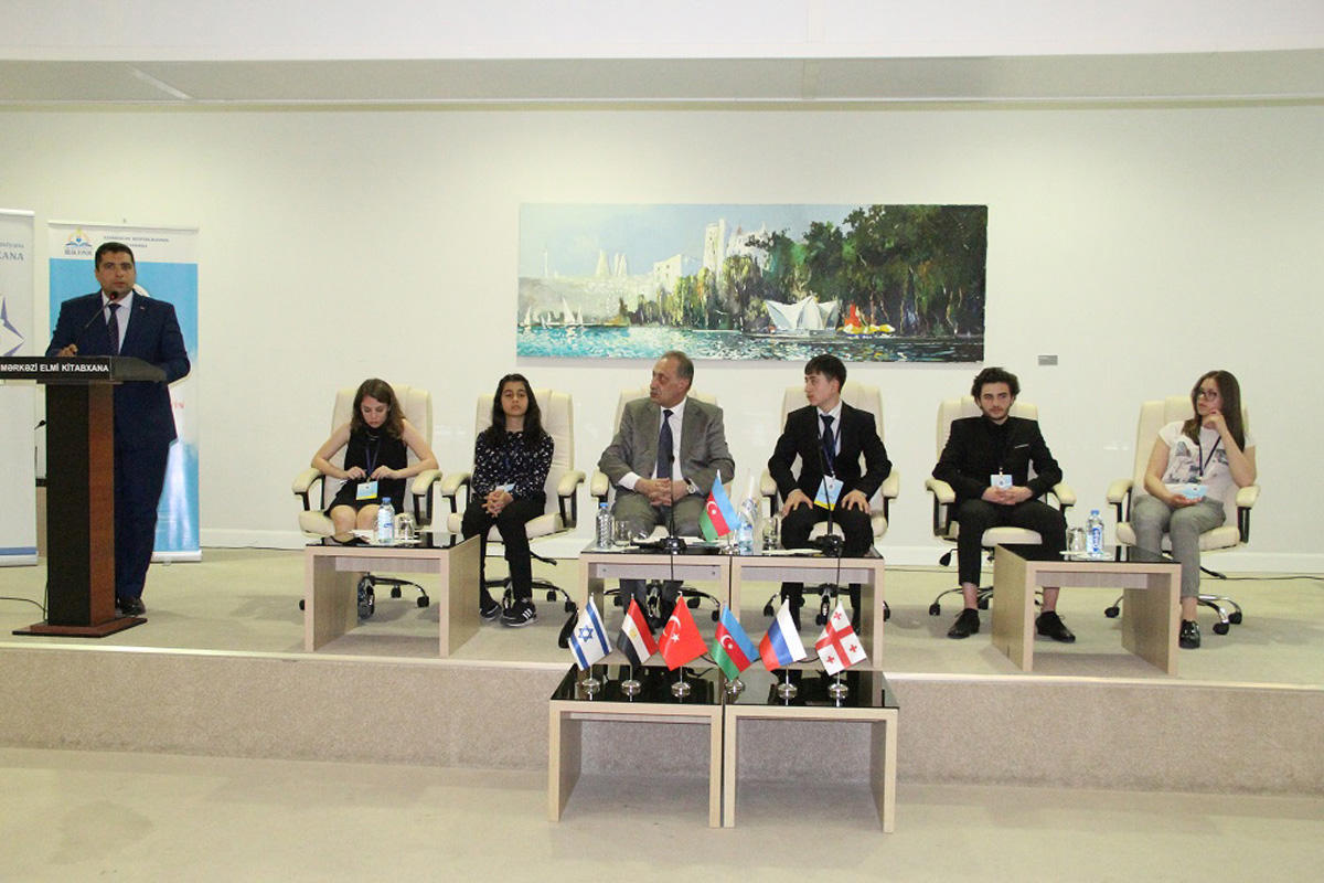 Bilik Fondu III Beynəlxalq Şagird Konfransı keçirib (FOTO)