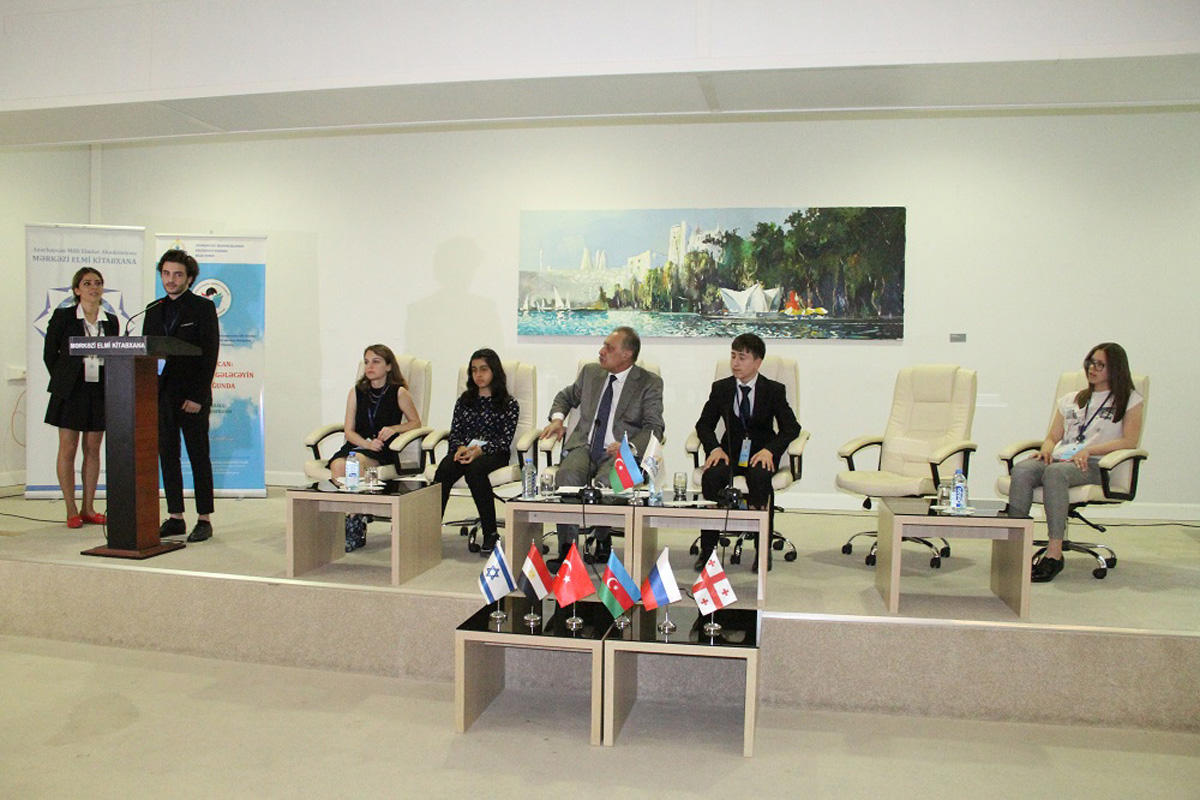 Bilik Fondu III Beynəlxalq Şagird Konfransı keçirib (FOTO)
