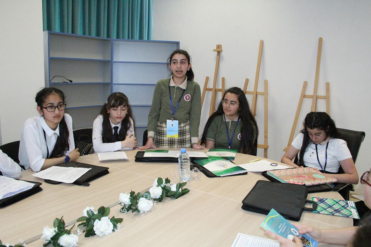 Bilik Fondu III Beynəlxalq Şagird Konfransı keçirib (FOTO)