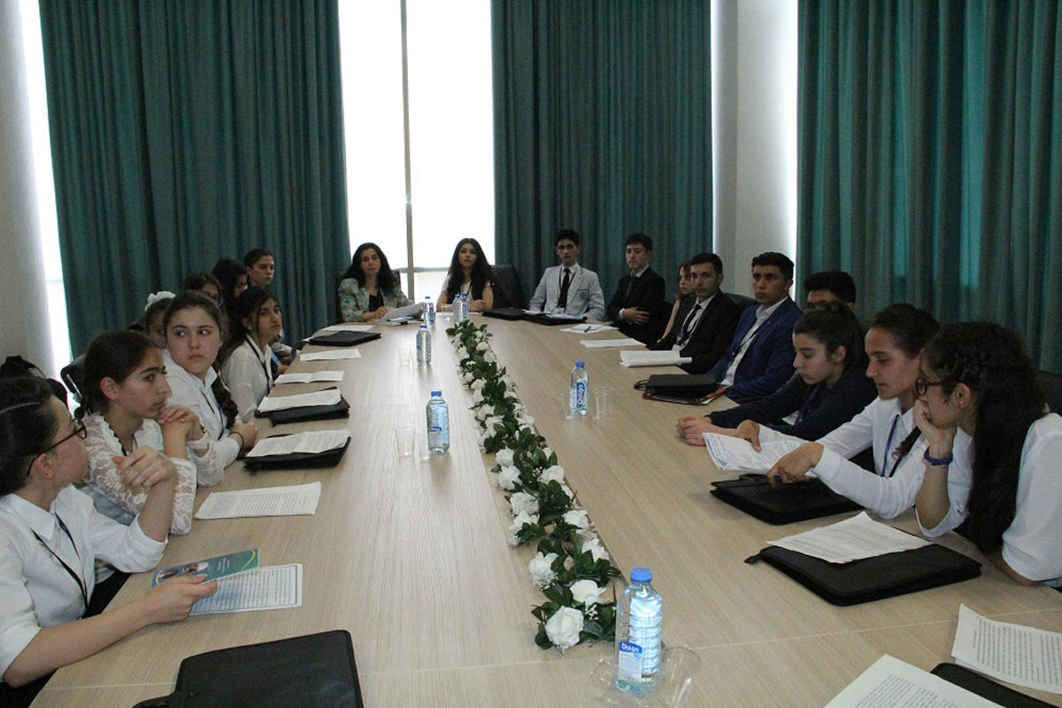 Bilik Fondu III Beynəlxalq Şagird Konfransı keçirib (FOTO)