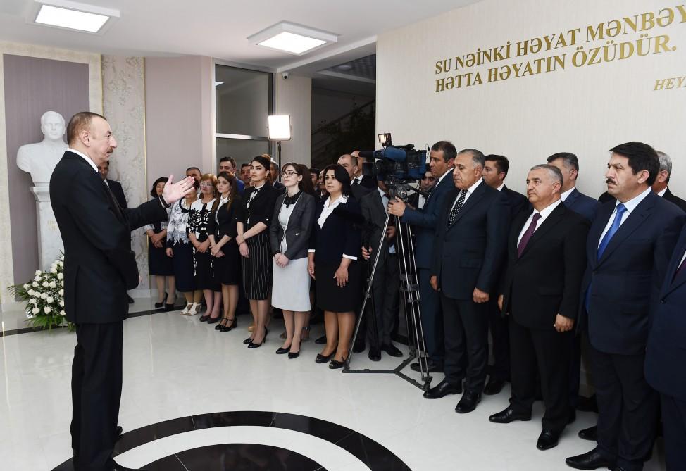 Azərbaycan Prezidenti Xızı şəhərinə və Altıağac qəsəbəsinə içməli suyun verilməsi mərasimində iştirak edib (FOTO) (YENİLƏNİB)