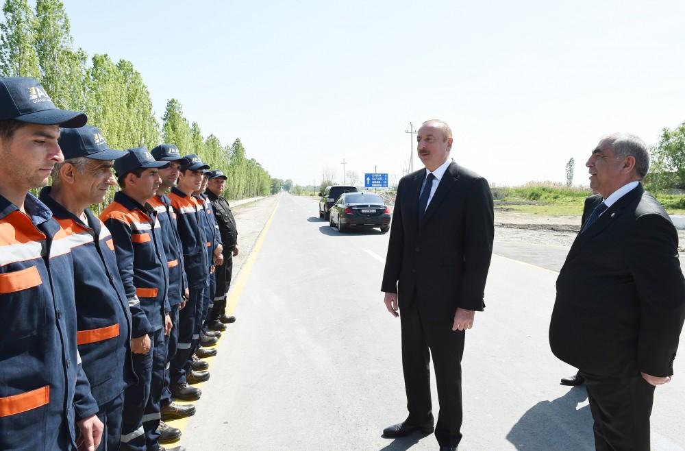 Azərbaycan Prezidenti Xaçmazda avtomobil yolunun açılışında iştirak edib (FOTO) (YENİLƏNİB)