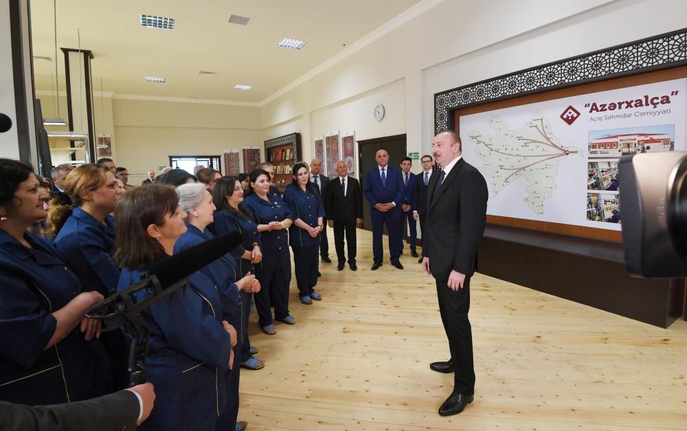 Prezident İlham Əliyev "Azərxalça" ASC-nin Xaçmaz filialının açılışında iştirak edib (FOTO) (YENİLƏNİB)