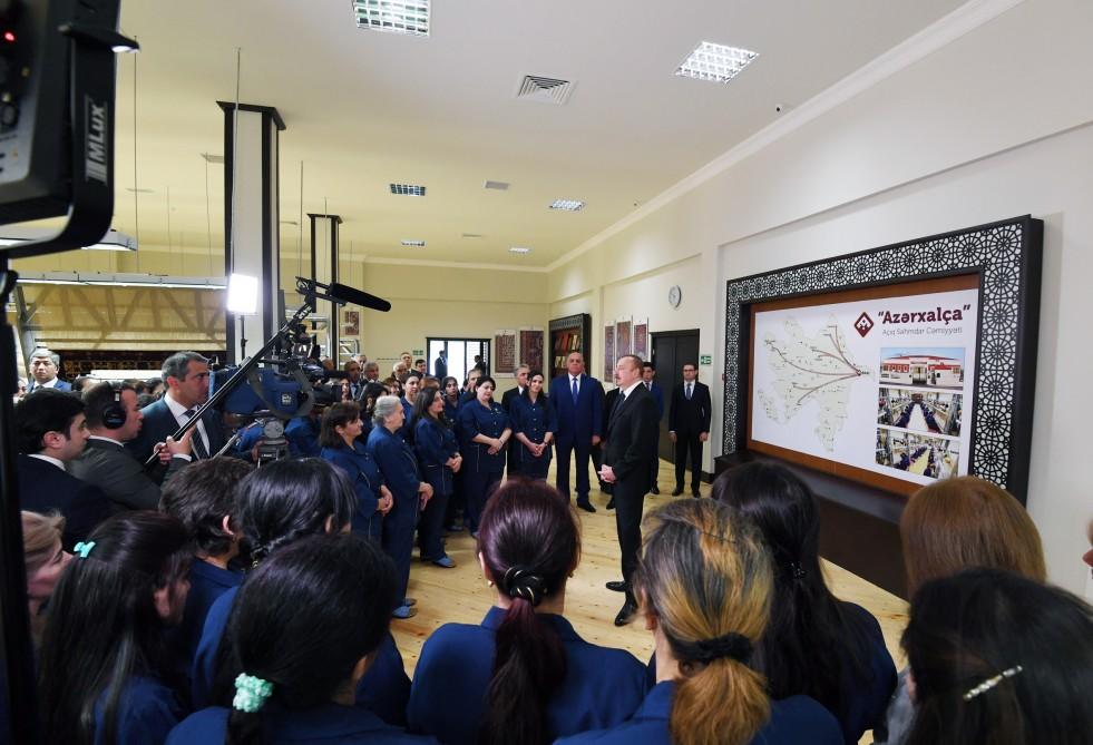 Prezident İlham Əliyev "Azərxalça" ASC-nin Xaçmaz filialının açılışında iştirak edib (FOTO) (YENİLƏNİB)
